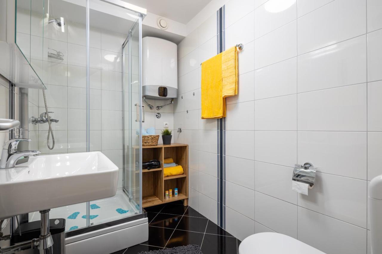 4 Us Apartment Split Ngoại thất bức ảnh