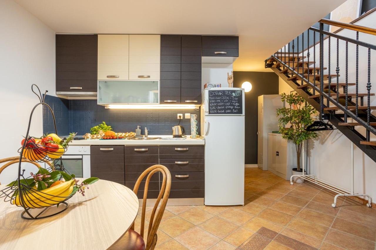 4 Us Apartment Split Ngoại thất bức ảnh