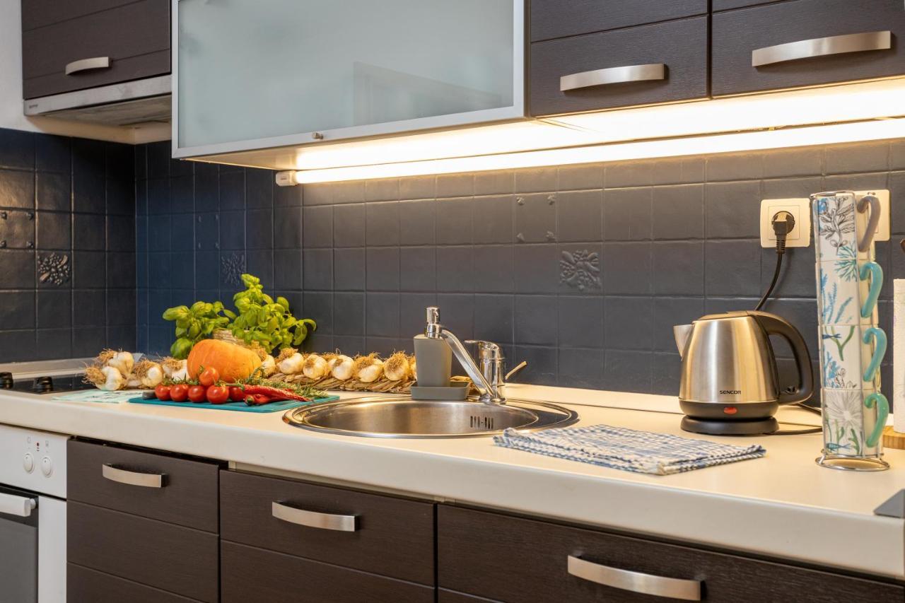 4 Us Apartment Split Ngoại thất bức ảnh